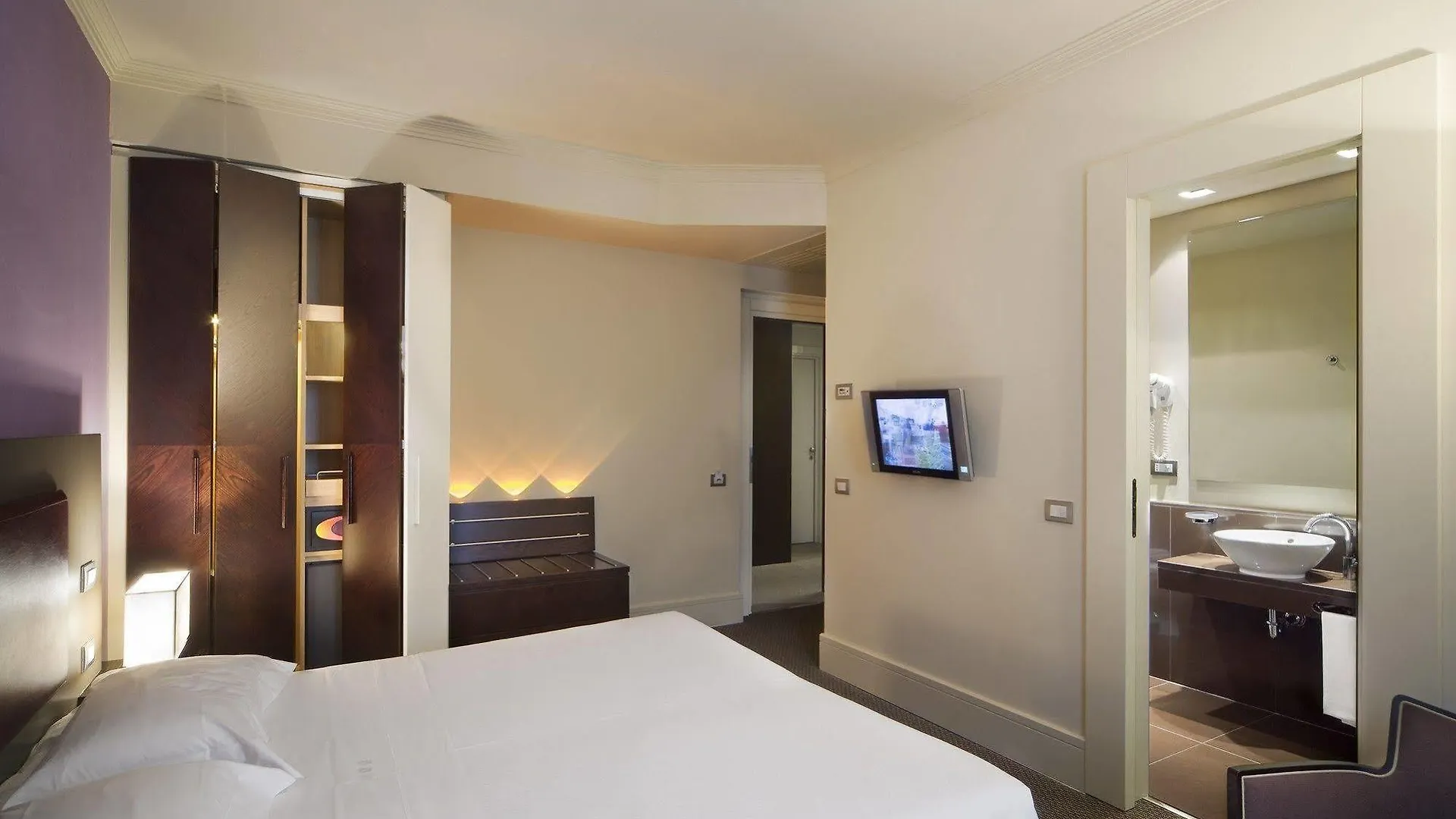 Una Hotel Lodi 4*,  Italy