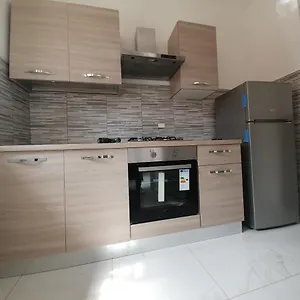 La Maison Deluxe Lodi